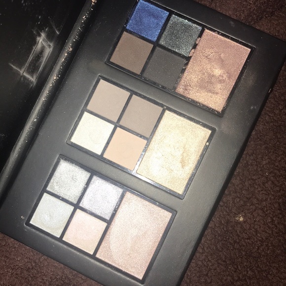 Icy glow eye and face palette - Picture 2 of 3
